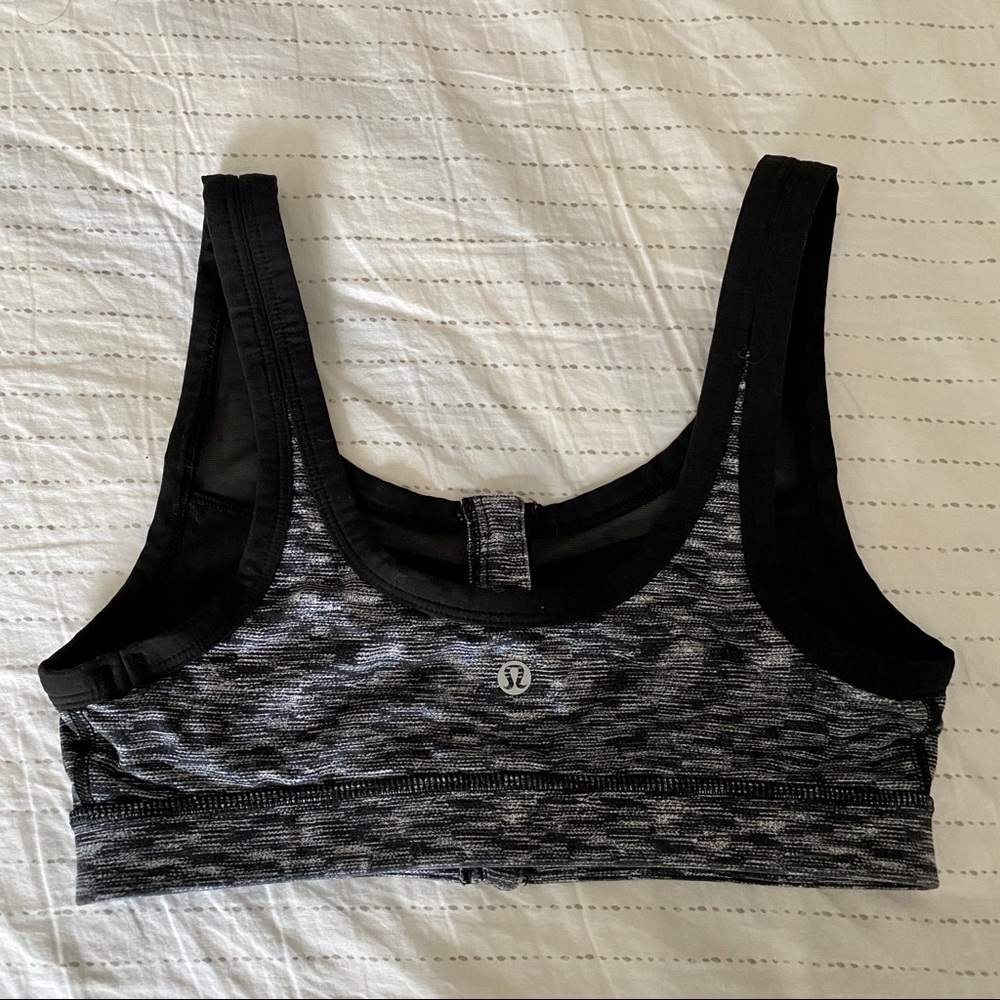 Lululemon Drop It Like It’s Hot Bra - Picture 4 of 4